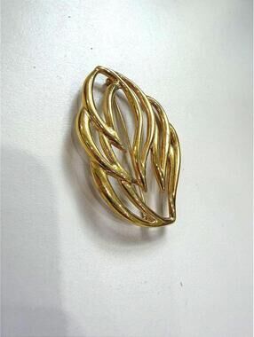Monet Gold-Tone Leaf Brooch Pin